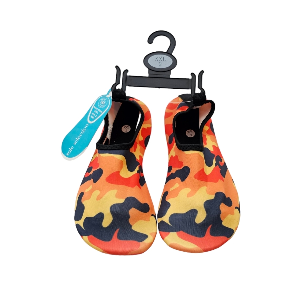 NWT, Water Shoes Printed Cameo Orange Boys Size 11-2 Toddler-Little Kids Sizes